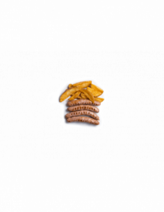 Salchichas de pollo con patatas especiadas