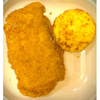 Librito de lomo con queso y nugget de patata