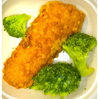 Filete de merluza rebozado con brócoli